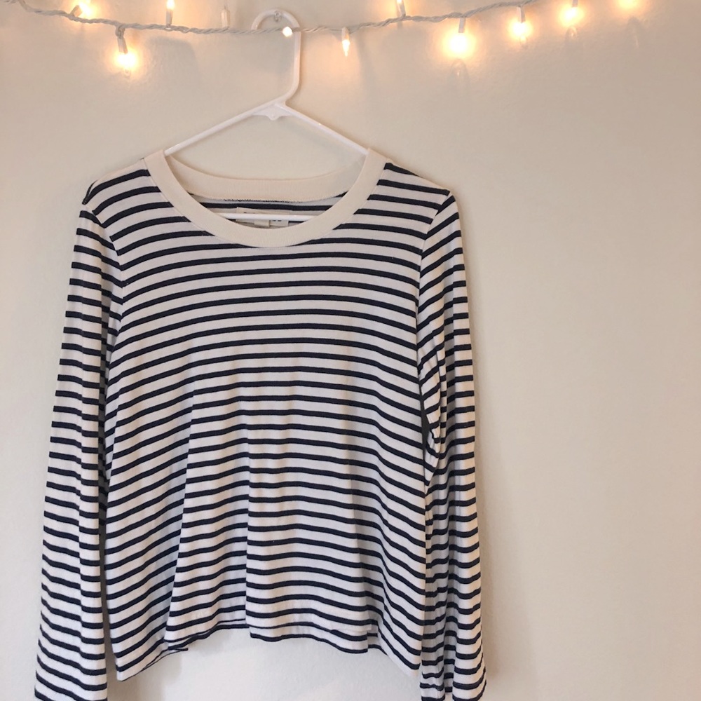 Striped Sweater/pull over!